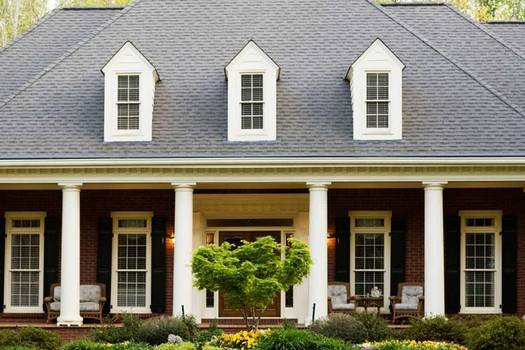 Asphalt shingles roofing cost calculator: determining roofing prices