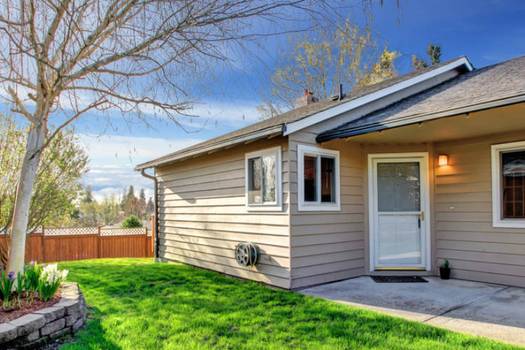 Fiber cement siding vs composite siding