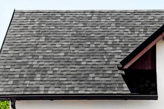 How to prevent asphalt shingle buckling