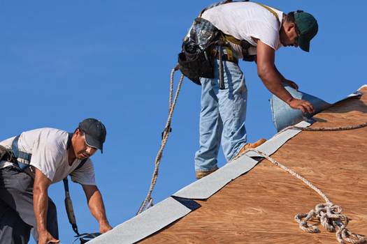 How to properly estimate asphalt shingle quantity for your roofing project