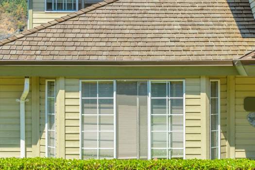 James Hardie vs Durabuilt Siding: product summary and comparison