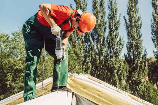 How to install shingle caps on hip roofs