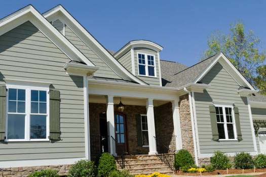 Aluminum siding vs brick siding