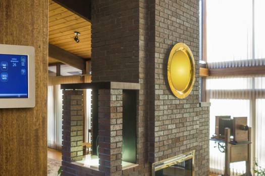 Verizon Home Monitoring vs FrontPoint home security systems: a summary review of options