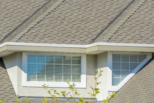 How to install interlocking asphalt shingle roofing