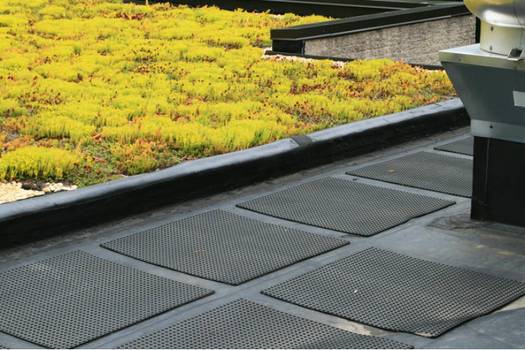 How to install a rubber roof