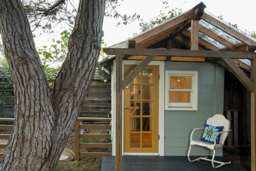 Prefabricated outdoor vinyl storage buildings: a survey of leading suppliers