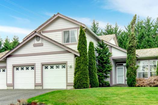 Vinyl siding vs composite siding