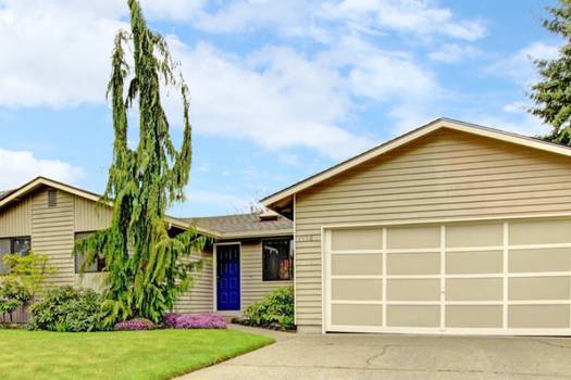 Prefabricated wooden garages & garage kits: An overview of leading suppliers